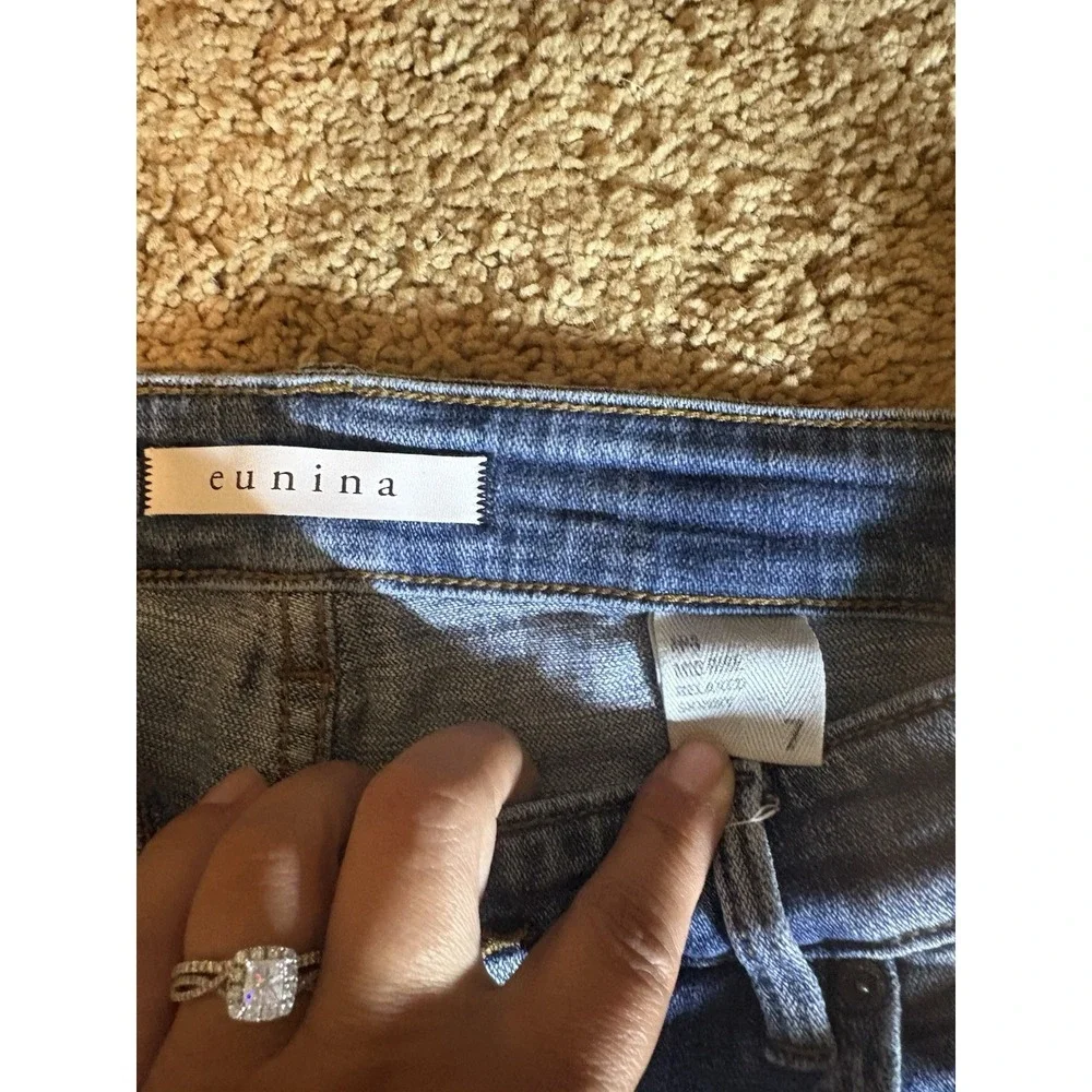 Eunina Jeans Womens 7 Mid Rise Relaxed Skinny Distressed Grunge - Picture 2 of 8